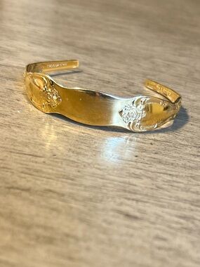 Wm Rogers Oneida Signed Vintage Gold Platted Floral Spoon Cuff Bracelet
